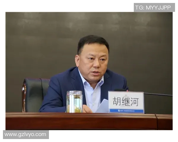 吴强独家解析足球战术与技巧分享我的实战心得与经验教训 吴强独家解析足球战术与技巧分享我的实战心得与经验教训